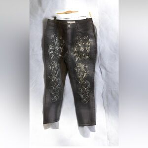Boston Proper Black Garment Jeans. Snake Skin look. 10